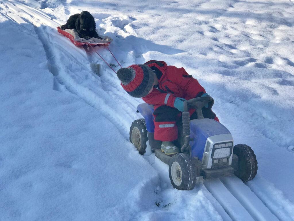 Kids Tractor in Snow